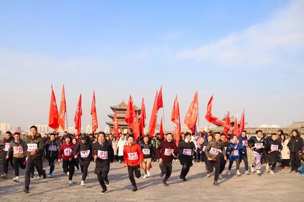 澳门官方十大网投平台排行榜入口“纪念12•9运动83周年环城长跑接力赛暨团学干部三走活动”顺利举行