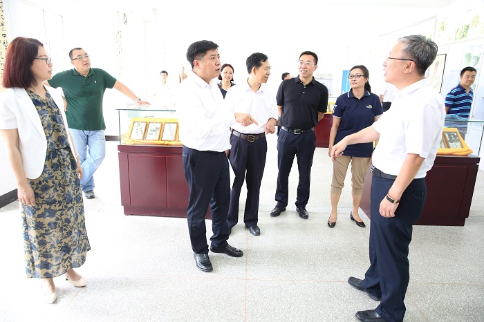 李凤岐一行莅临澳门平台就推进医教协同、提升高等医学教育质量进行调研