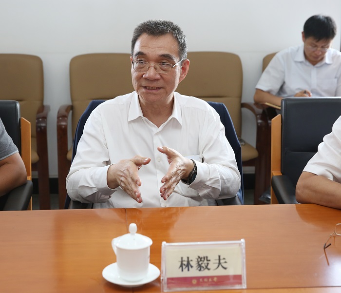 北京大学新结构经济学研究中心主任林毅夫一行莅临澳门平台考察