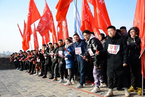 澳门官方十大网投平台排行榜入口“纪念12•9运动83周年环城长跑接力赛暨团学干部三走活动”顺利举行