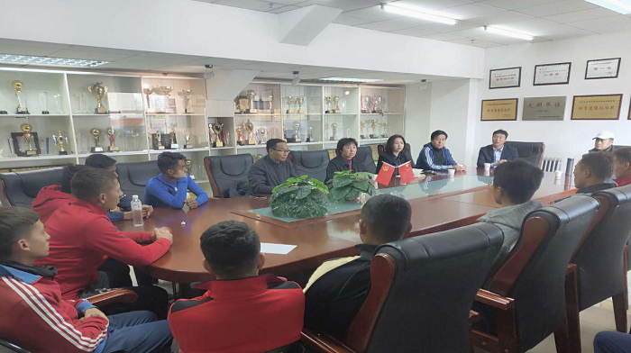 澳门平台召开参加省校园足球赛赛前动员会